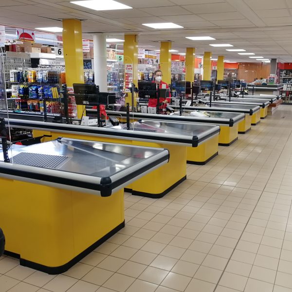Masă casă de marcat cu bandă transportoare și bazin posterior larg pentru supermarket 6